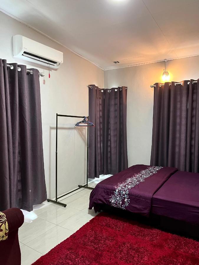 Aina Guest House Kota Bharu Buitenkant foto